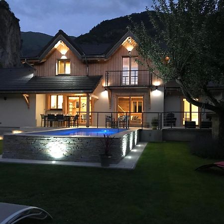Chalet Barbara With Swimming Pool In The Heart Of Oisans Le Bourg-dʼOisans Extérieur photo