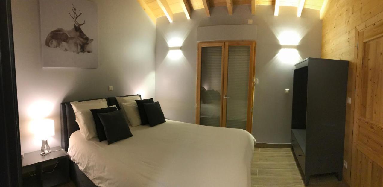 Chalet Barbara With Swimming Pool In The Heart Of Oisans Le Bourg-dʼOisans Extérieur photo