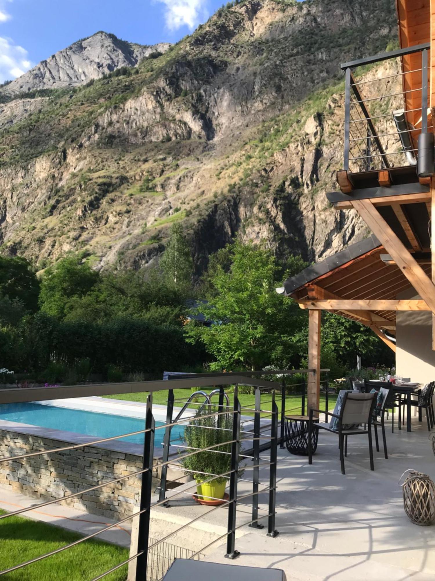 Chalet Barbara With Swimming Pool In The Heart Of Oisans Le Bourg-dʼOisans Extérieur photo